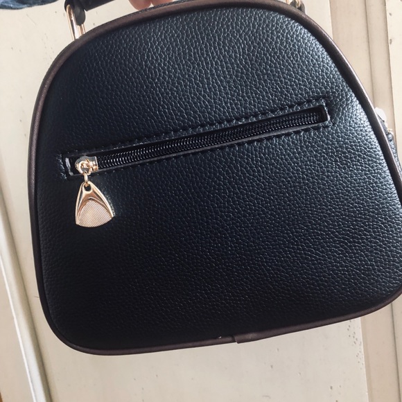 Black Striped Bag - Picture 2 of 4